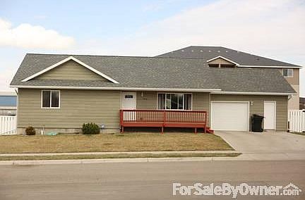 Front
						:
						Corner lot