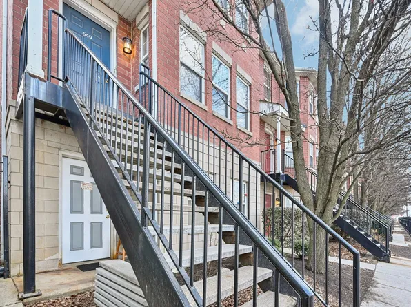 649 W Division St #C, Chicago, IL 60610