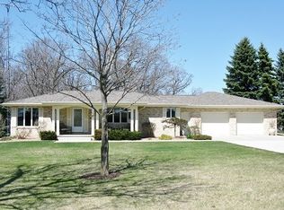 W3859 Silica Rd, Fond Du Lac, WI 54937