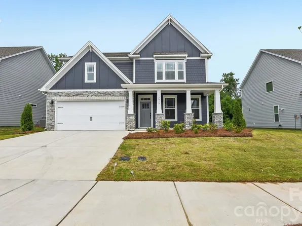 1036 Tundra Swan Dr, Indian Trail, NC 28079