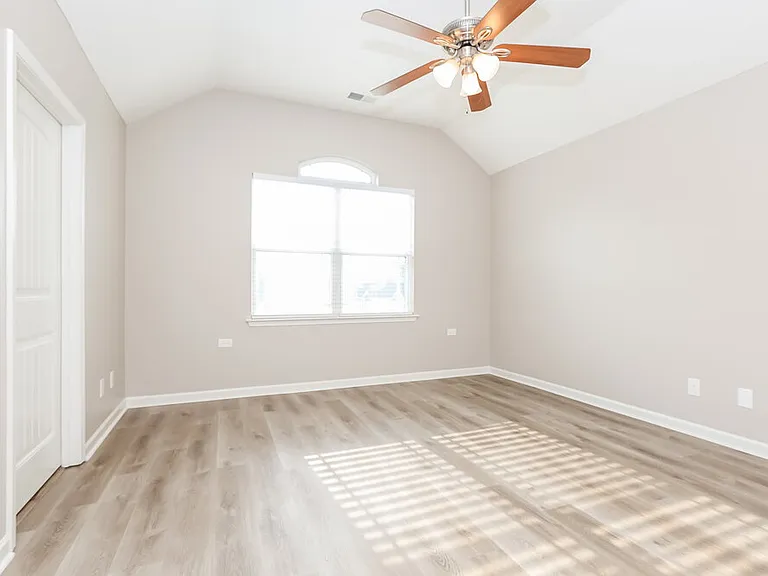 607 Rock Glen Trce — Photo 11