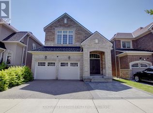140 Cherryhurst Rd, Oakville, ON L6M 0W1