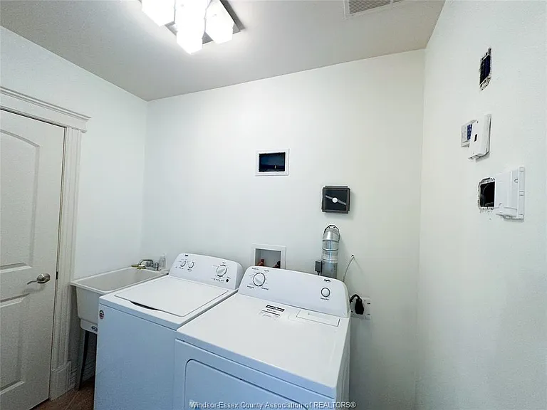 1225 Riverside Dr W #408 — Photo 22