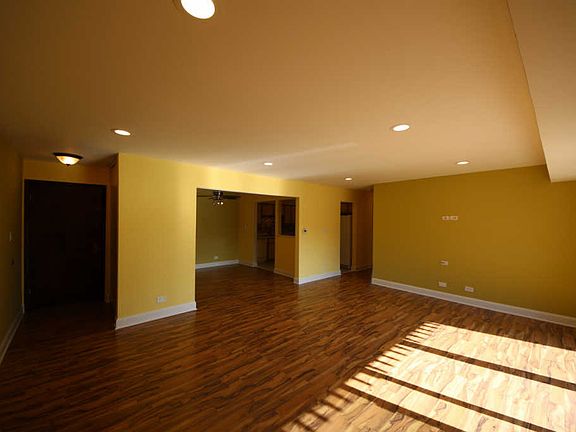 4th image of 1150 E Randville Dr Unit 1E