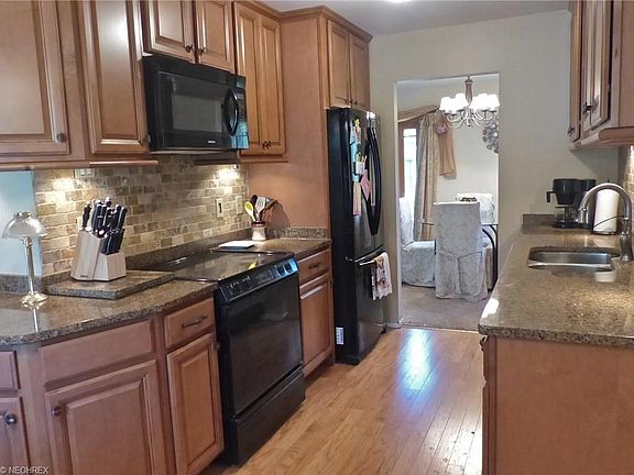 4th image of 6472 Lafayette Dr