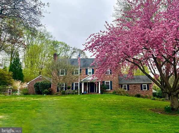 334 Crum Creek Ln, Newtown Square, PA 19073