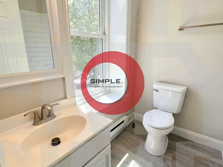 259 Chestnut St — Photo 9