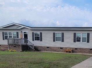 121 Briar Creek Ct, Parkton, NC 28371