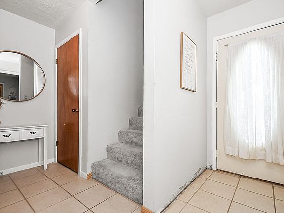 3rd image of 1325 Molina Ct