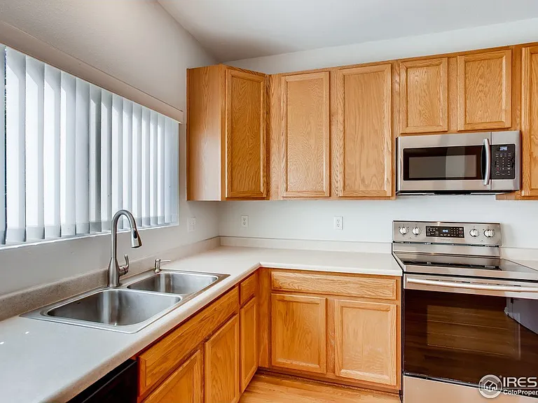 1126 Lochmore Pl — Photo 13