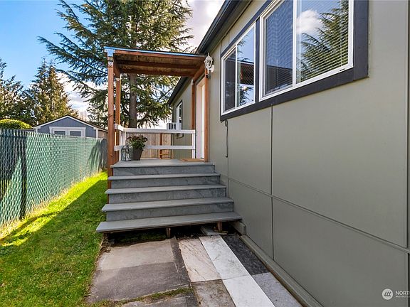 2nd image of 31600 126th Avenue SE #158