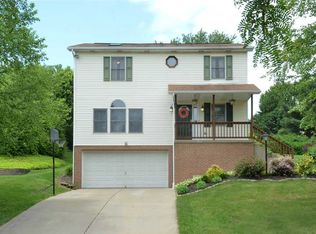52 Rodgers Dr, Coraopolis, PA