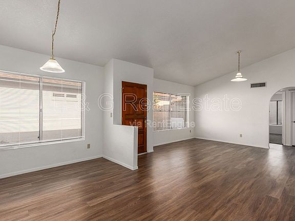 5th image of 7331 W Paradise Dr