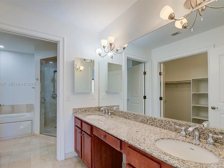 16101 Emerald Estates Dr #250 — Photo 27