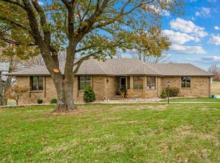 1334 W Gooch Rd, Nixa, MO 65714