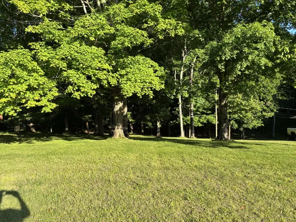 17 Edmondson Ferry Rd, Clarksville, TN 37040