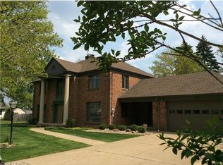 120 Overlook Blvd, Struthers, OH 44471