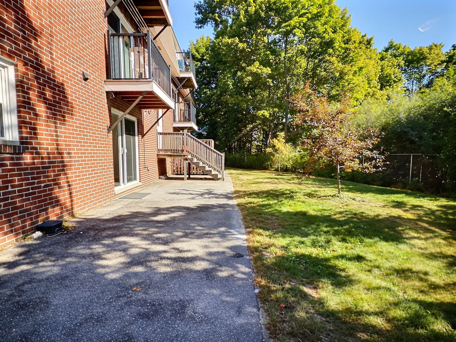 1 bed, 800 sqft, $1,995 — Photo 3
