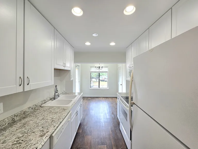 9569 Coggs Bill Dr #201 — Photo 8