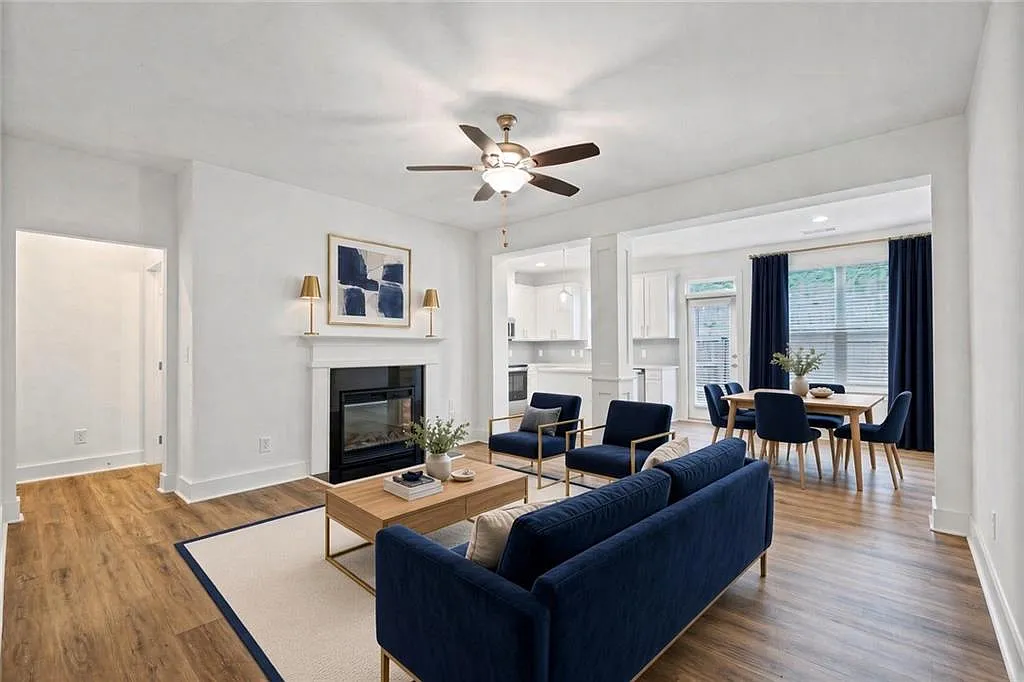 3 bed, 2.5 bath, 1750 sqft, $2,200 — Photo 4