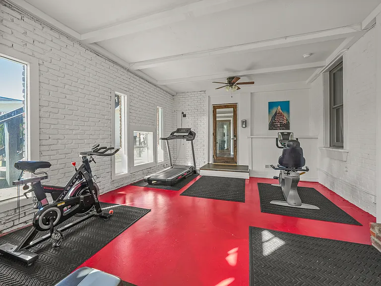 Hillwood Villas — Photo 10