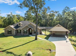 175 Deer Haven Dr, Gladewater, TX 75647