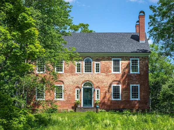 61 Academy Circle, Woodstock, VT 05071