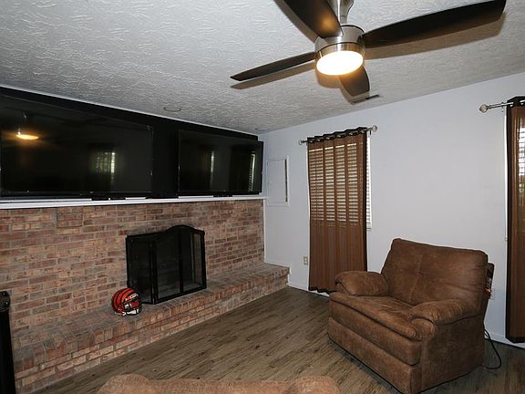 5th image of 1559 Meadow Hill Ct