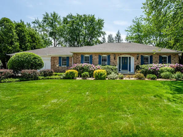 1386 Deerfield St, Saint Joseph, MI 49085