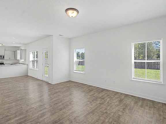 5th image of 40 Rimes Ave SE