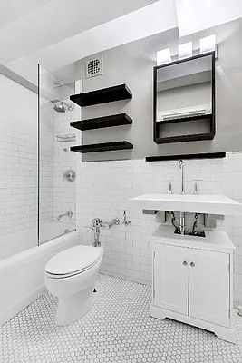 Sold by Cooper & Cooper Real Estate | media 15