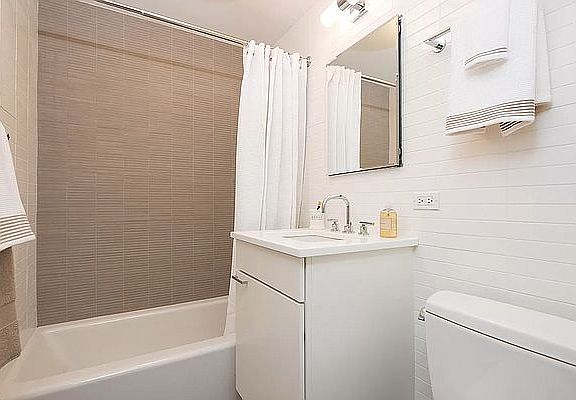 5th image of 245 E 80th St #9JK