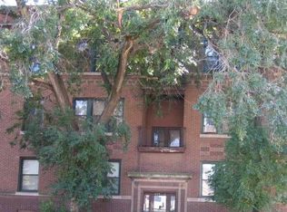 1609 W Barry Ave, Chicago, IL 60657