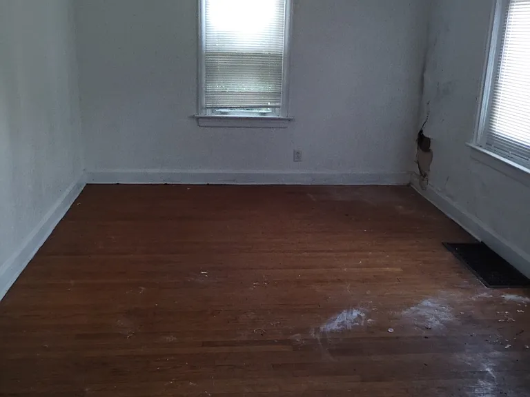 3729 Avondale Ave — Photo 4