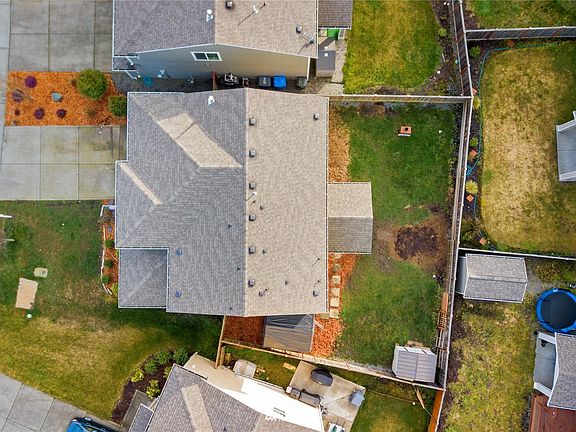 3rd image of 6325 Summerwood Dr E