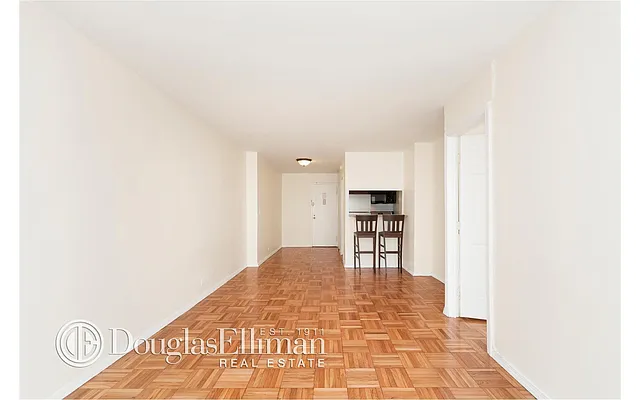 Rented by Douglas Elliman | media 7