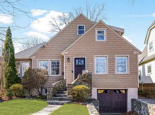 7 Copley Rd, Larchmont, NY 10538