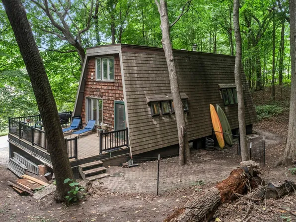 226 N Madison St, Saint Croix Falls, WI 54024