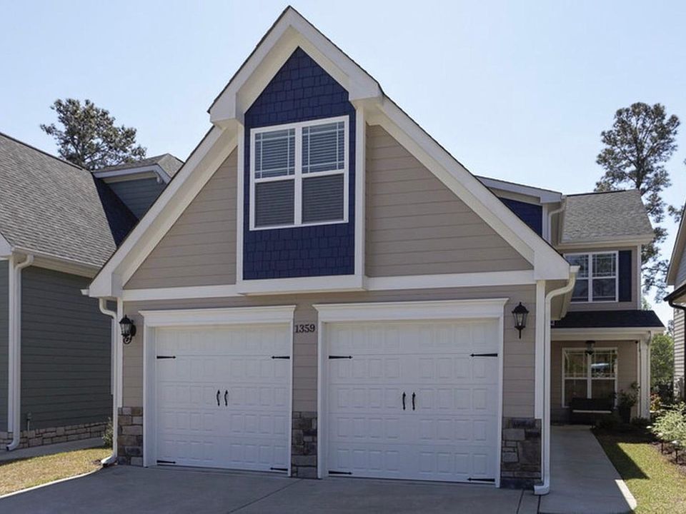 2 Car Garage
