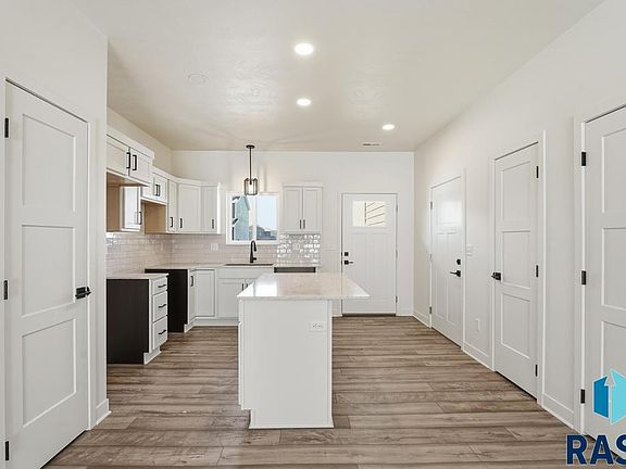 2nd image of 9205 W Ark Pl