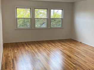 102 Country Village Rd FLOOR 2, Jersey City, NJ 07305