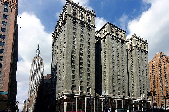 1st image of 4 Park Ave APT 5V