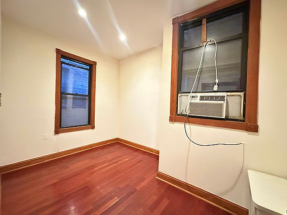 3rd image of 447 E 78th St #4V