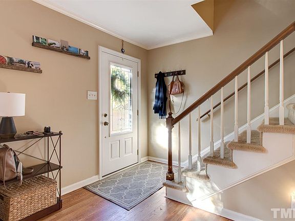 2nd image of 3111 Oxford Dr