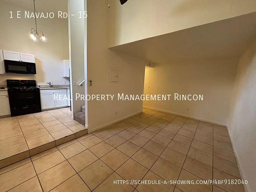 Building Photo - 1 E Navajo Rd #15