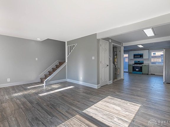 3rd image of 2416 Rona Village Blvd