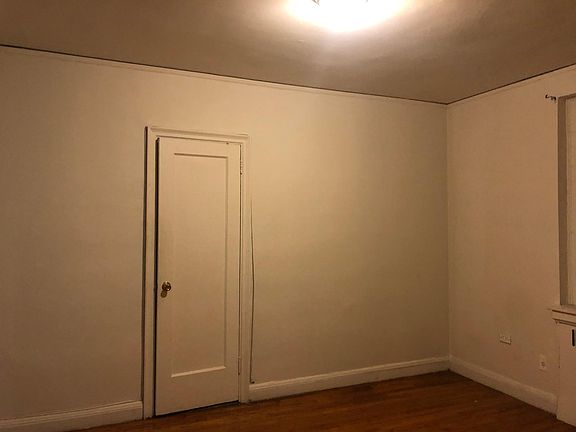 3rd image of 300 Hayward Ave APT 4