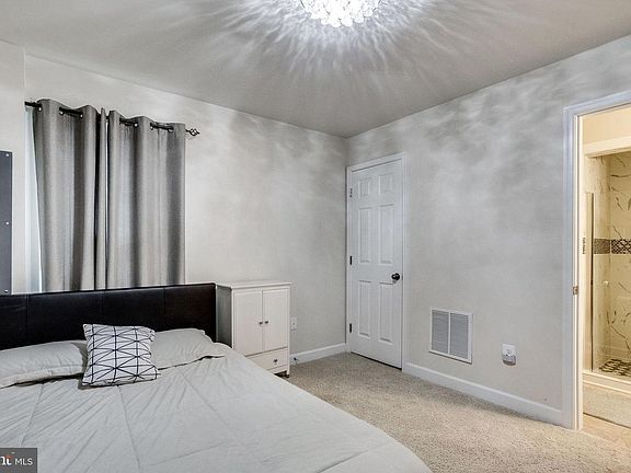 5th image of 12516 Rustic Rock Ln