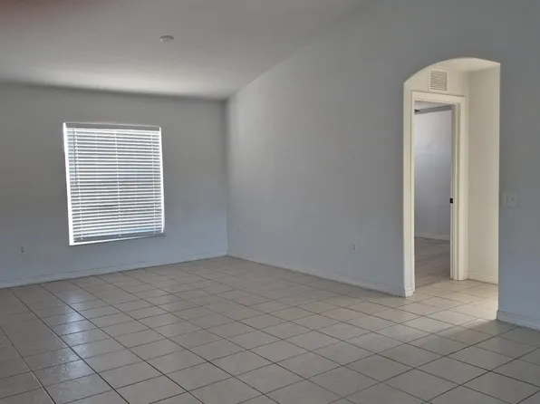 205 Golf Aire Blvd, Haines City, FL 33844