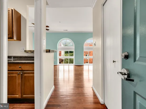 1714 Park Ave Unit 403, Baltimore, MD 21217